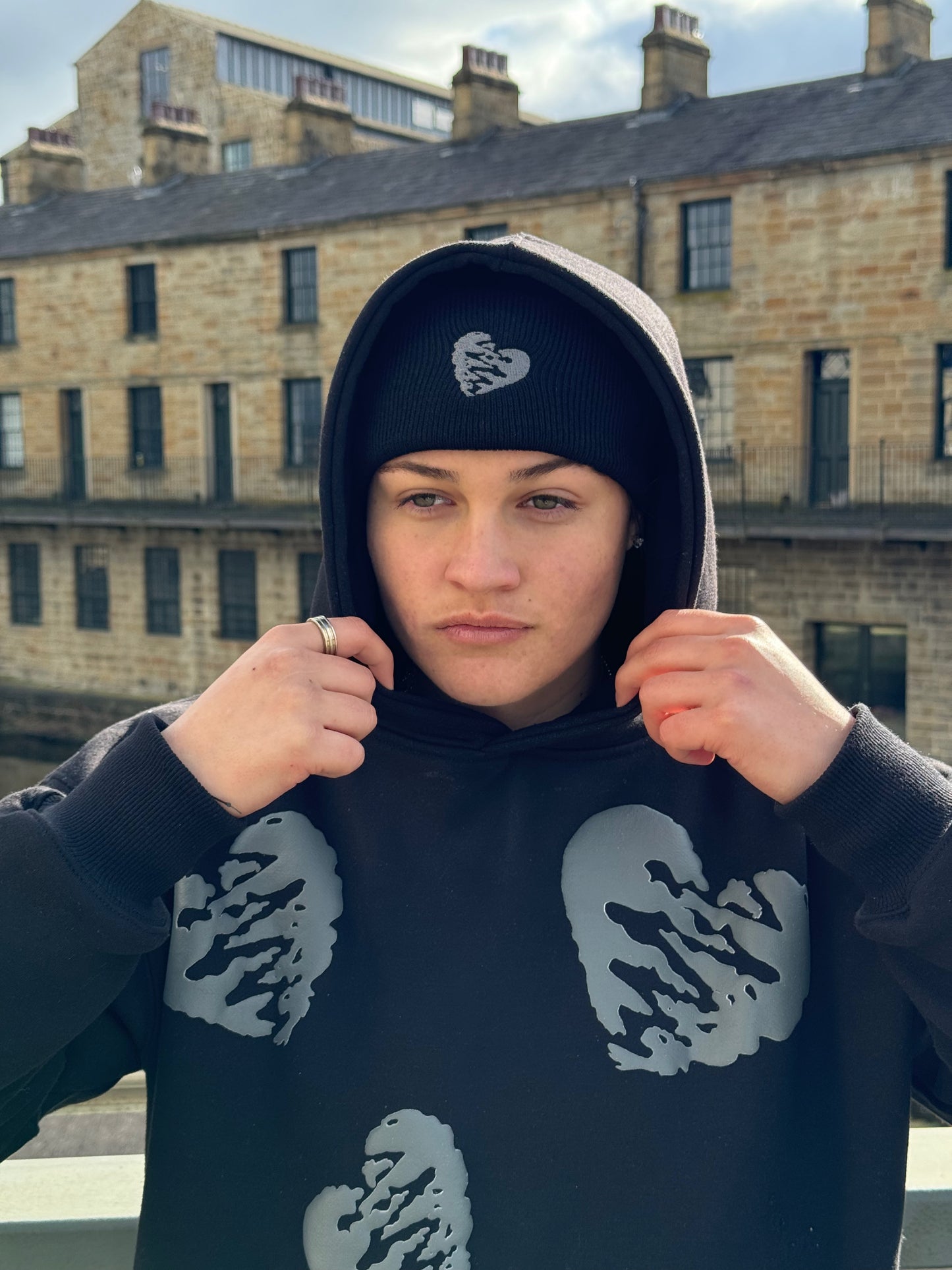 HARTE Broken Hoodie BLK/GRY
